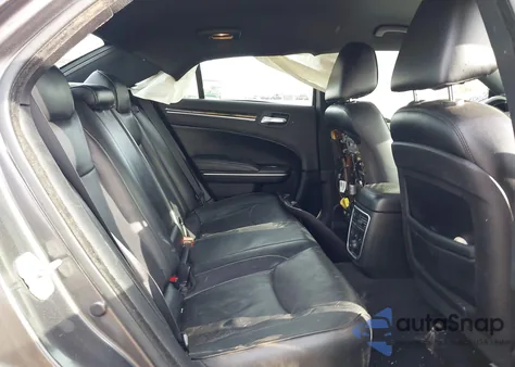 2013 Chrysler 300C Awd z USA, uszkodzony, nr VIN 2C3CCAKT2DH710184